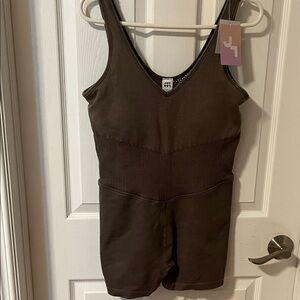 NWT. JoyLab Brown Taupe Textured Bodysuit . Size XL.